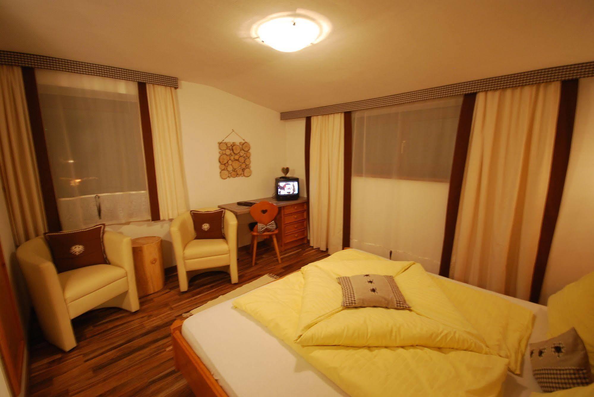 ترينس B&B Wienerhof المظهر الخارجي الصورة